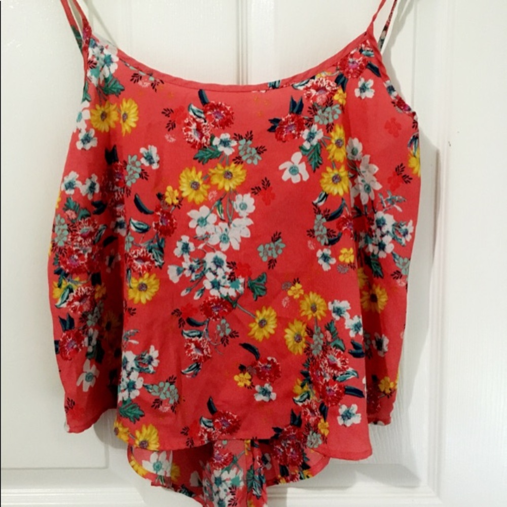 Open back tang top 🤩